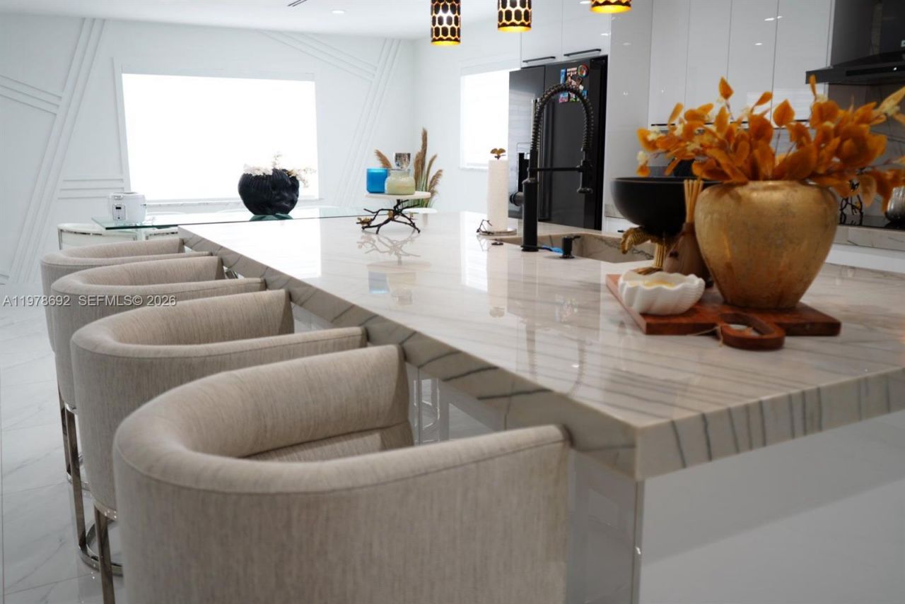 9351 SW 88th Ter , Miami, FL 33176 Photo