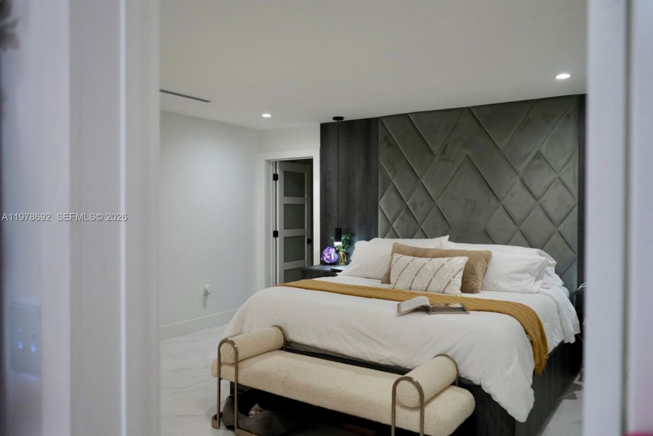 9351 SW 88th Ter , Miami, FL 33176 Photo