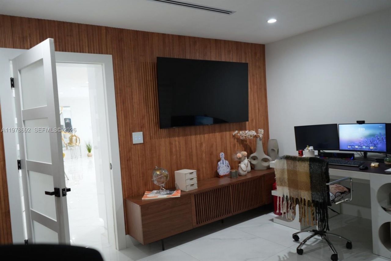 9351 SW 88th Ter , Miami, FL 33176 Photo