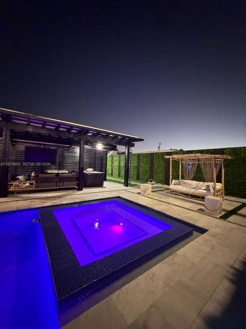 9351 SW 88th Ter , Miami, FL 33176 Photo