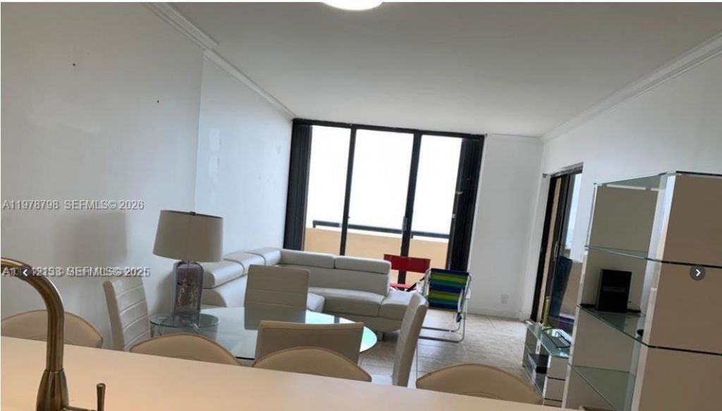 2555 Collins Ave , Unit 506, Miami Beach, FL 33140 Photo