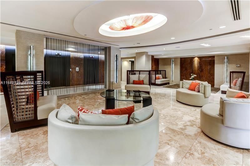 2555 Collins Ave , Unit 506, Miami Beach, FL 33140 Photo