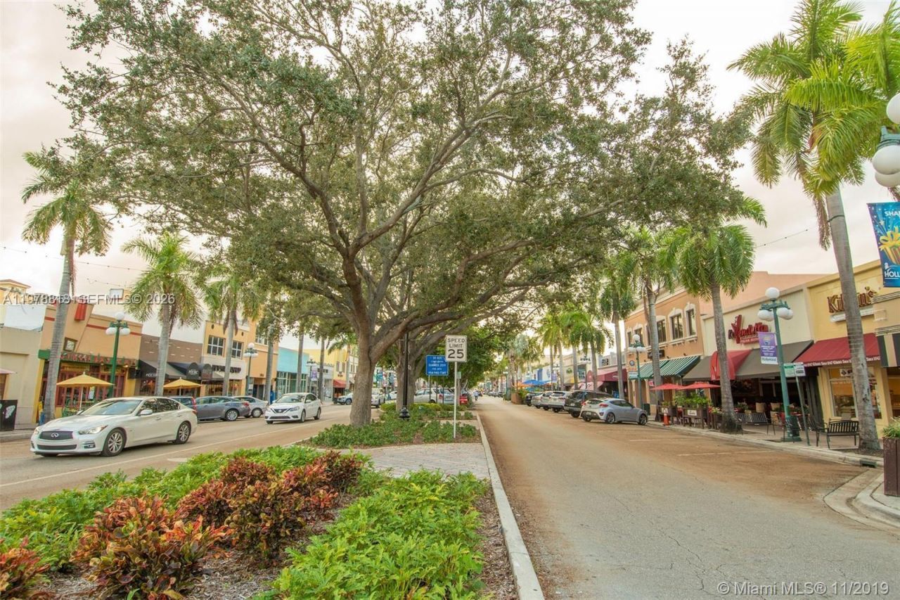 1919 Van Buren St, Unit 613A, Hollywood, FL 33020 Photo