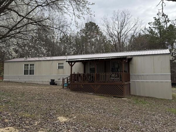 75 Jay McCollum Lane, Lexington, TN 38351