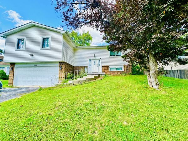 124 Oriole Road , Matteson, IL 60443