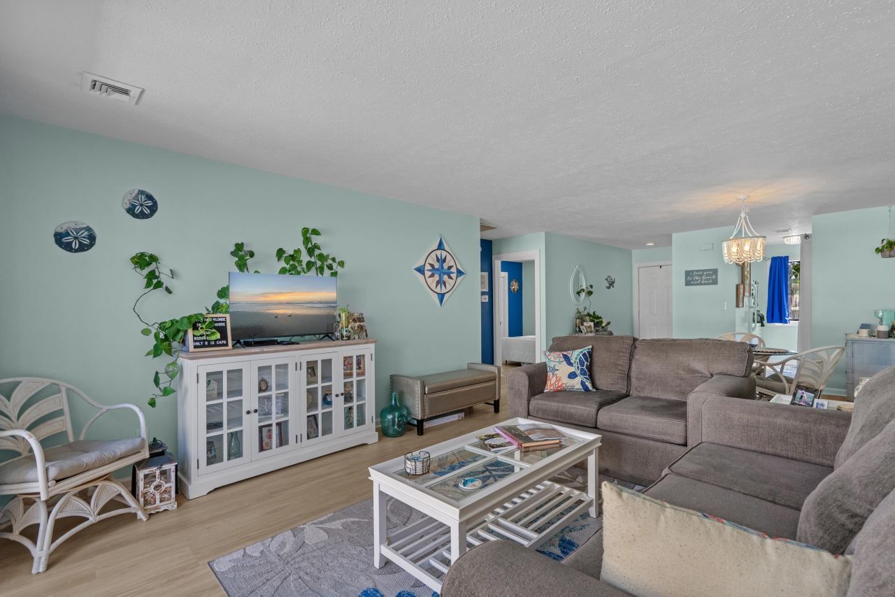 3015 Old Bryan Dr. Photo 9