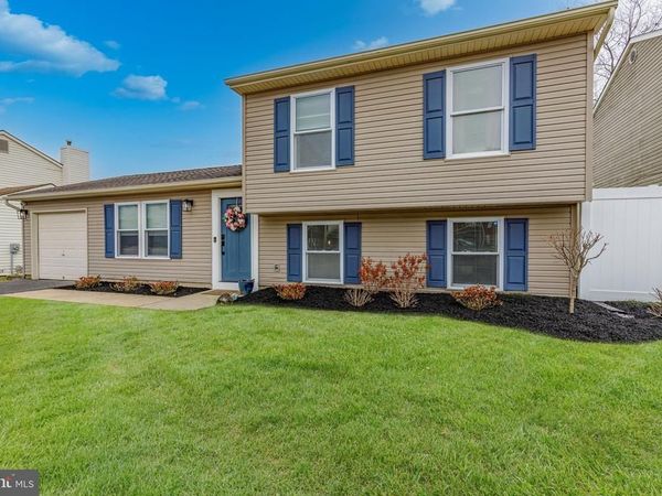 74 BARNEGAT BOULEVARD S, BARNEGAT, NJ 08005