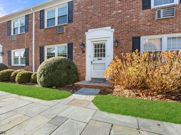 68 New England Ave, Unit 18, Summit, NJ 07901