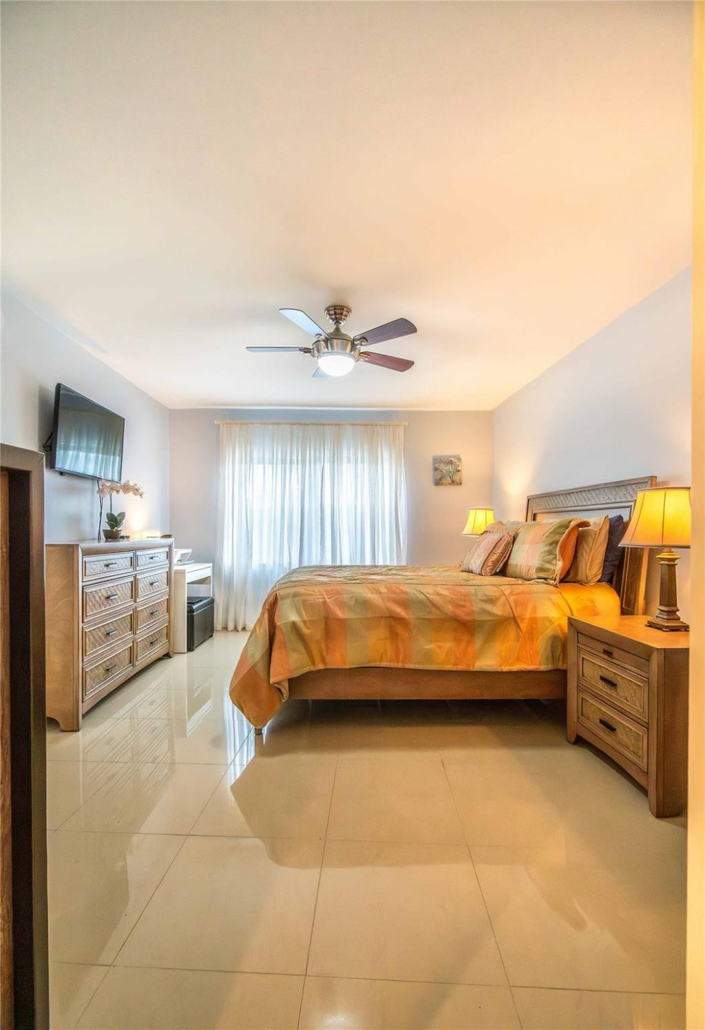 300 Diplomat Parkway, Unit 309, Hallandale Beach, FL 33009 Photo