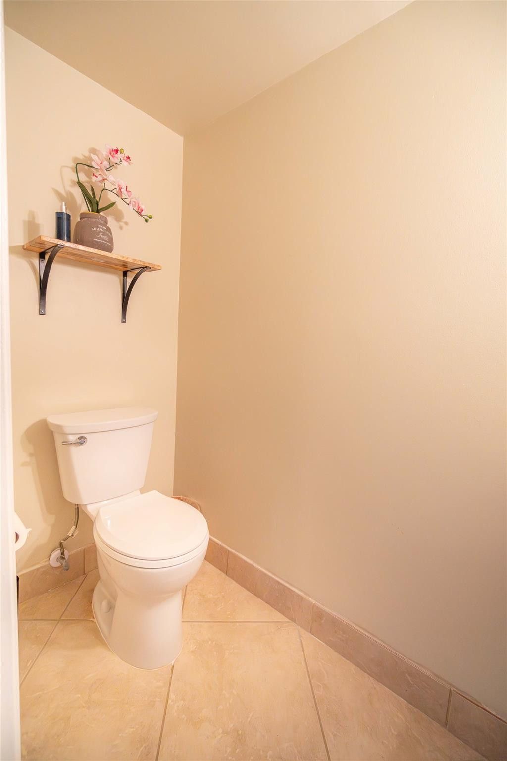 300 Diplomat Parkway, Unit 309, Hallandale Beach, FL 33009 Photo