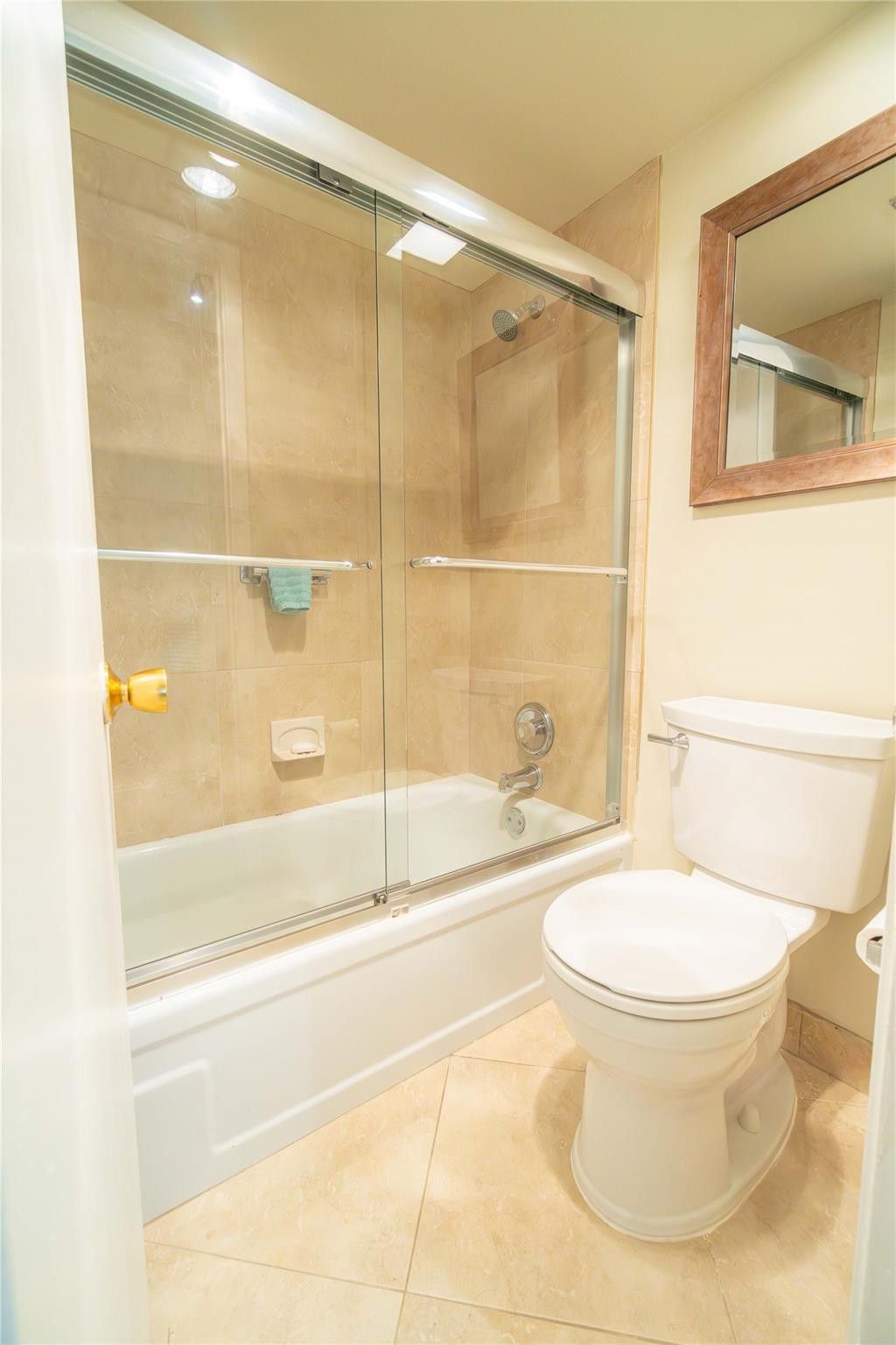 300 Diplomat Parkway, Unit 309, Hallandale Beach, FL 33009 Photo