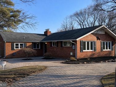 10001 BOXFORD COURT, FAIRFAX, VA 22030