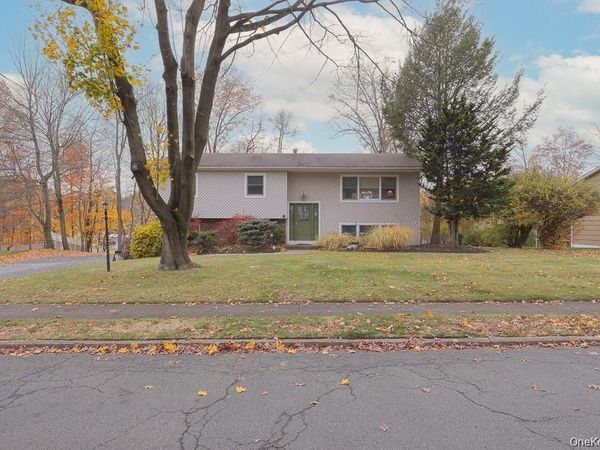 8 Durant Road , New City, NY 10956