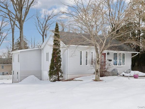 14 N Lexow Avenue, Nanuet, NY 10954