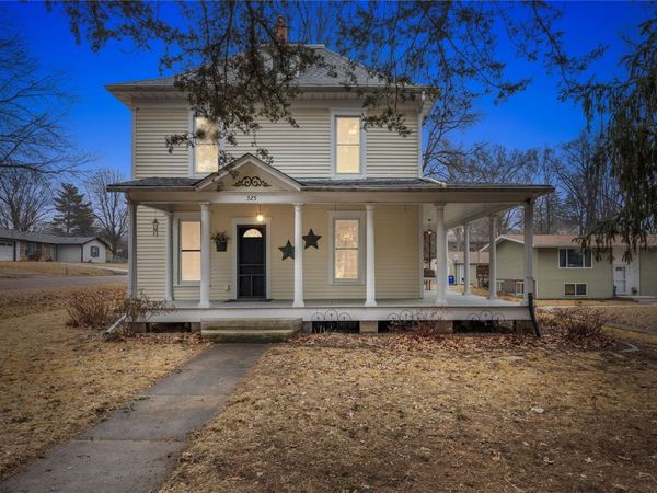 325 N 4th Street , West Branch, IA 52358