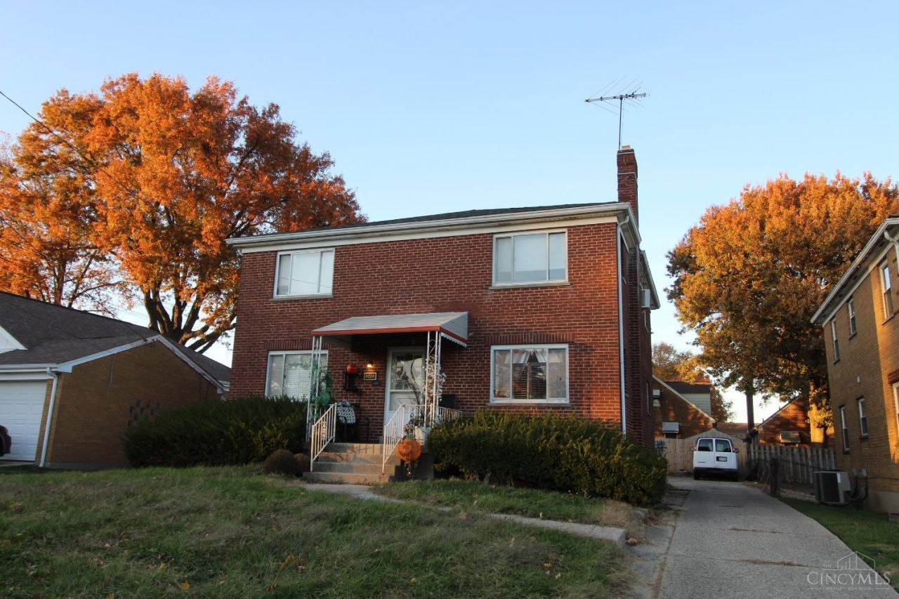4224 Applegate Avenue, Cheviot, OH 45211 Main Photo