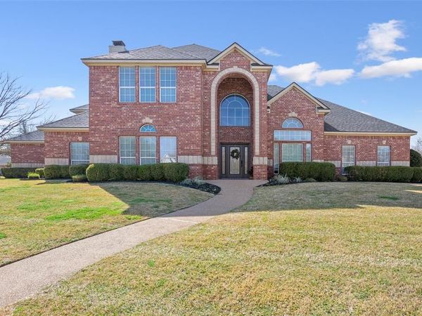 319 Winding Creek Lane, Waco, TX 76657