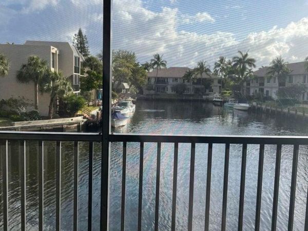 6 Royal Palm Wy, Unit 209, Boca Raton, FL 33432