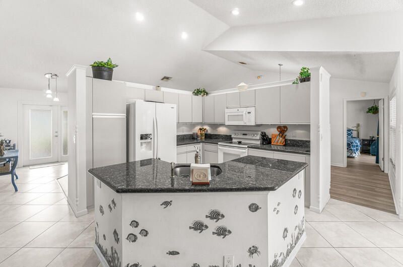 6016 Sunberry Circle, Boynton Beach, FL 33437 Photo