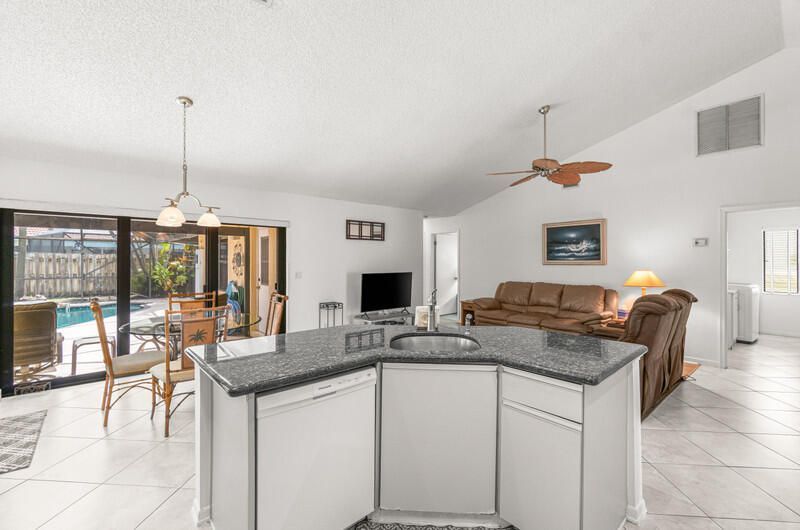 6016 Sunberry Circle, Boynton Beach, FL 33437 Photo