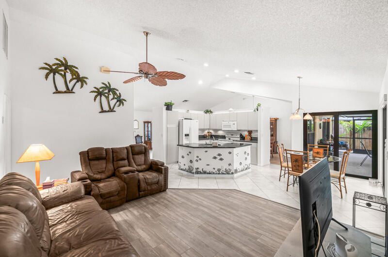 6016 Sunberry Circle, Boynton Beach, FL 33437 Photo