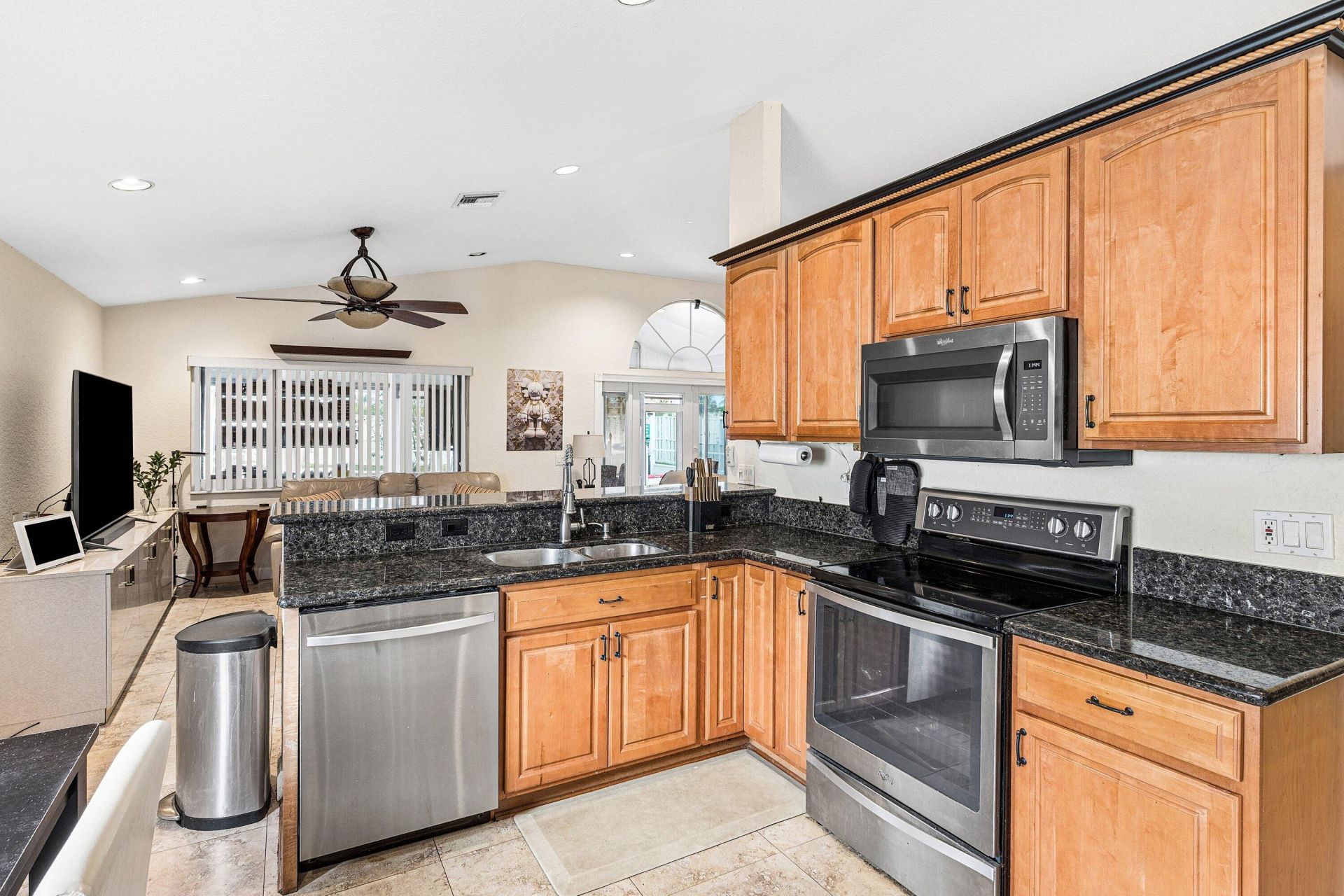 4797 NW 7th Place, Deerfield Beach, FL 33442 Photo