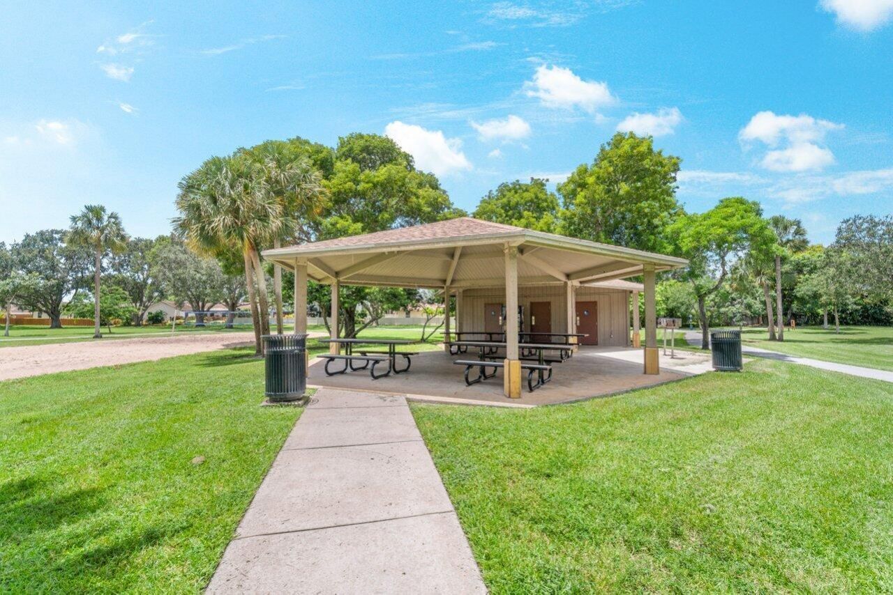 4797 NW 7th Place, Deerfield Beach, FL 33442 Photo