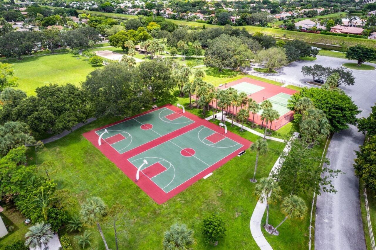 4797 NW 7th Place, Deerfield Beach, FL 33442 Photo