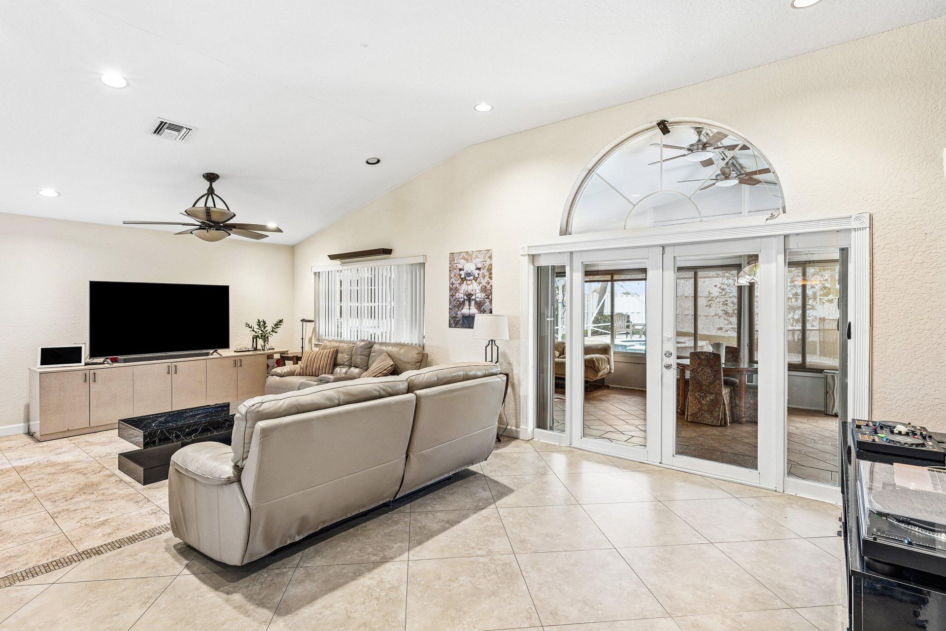 4797 NW 7th Place, Deerfield Beach, FL 33442 Photo