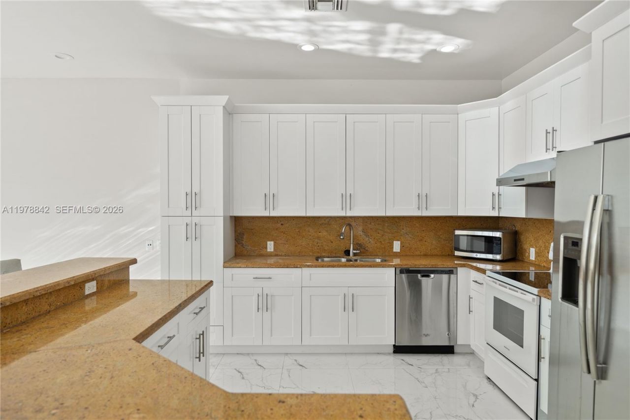 819 SW 7th Ave , Fort Lauderdale, FL 33315 Photo