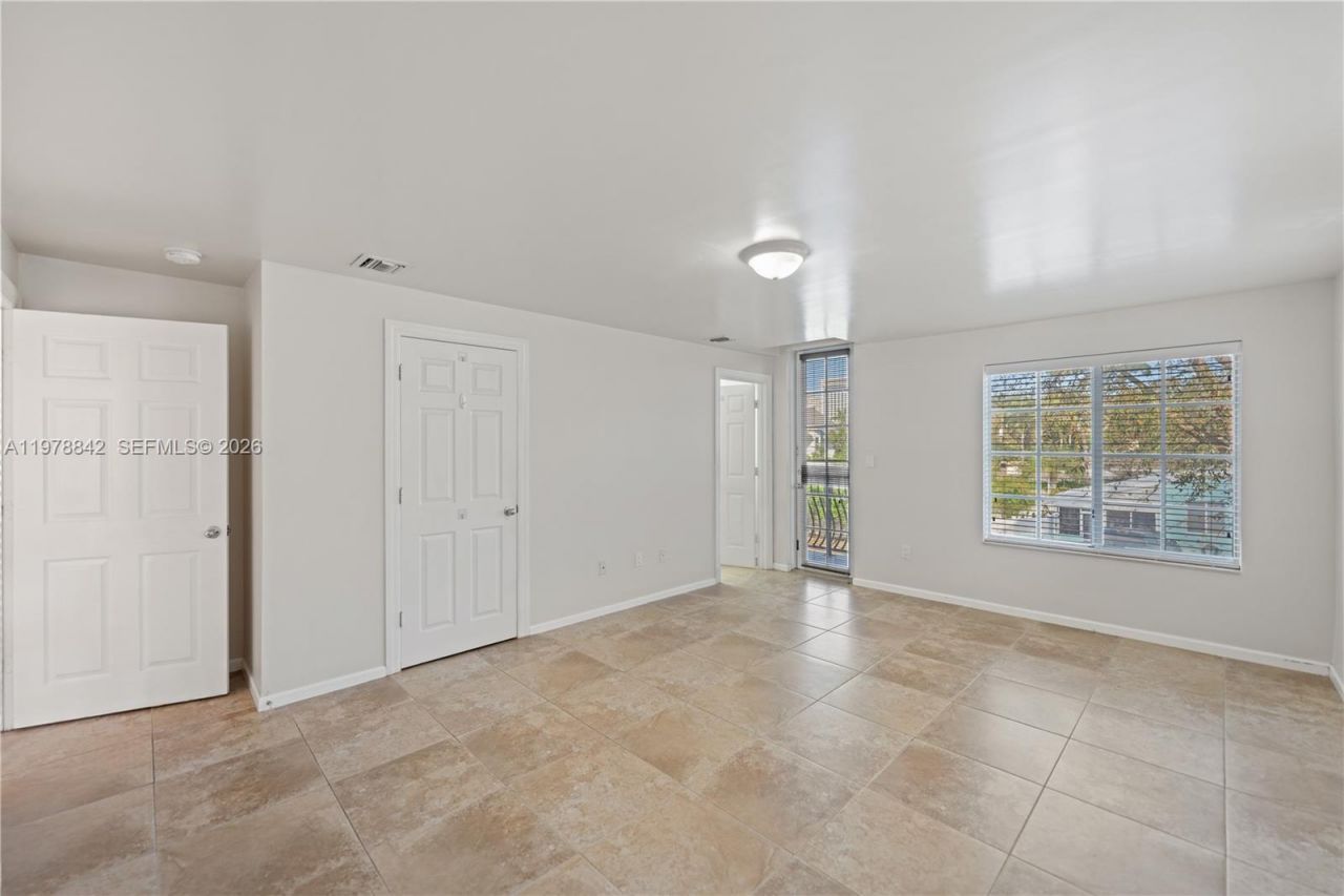 819 SW 7th Ave , Fort Lauderdale, FL 33315 Photo