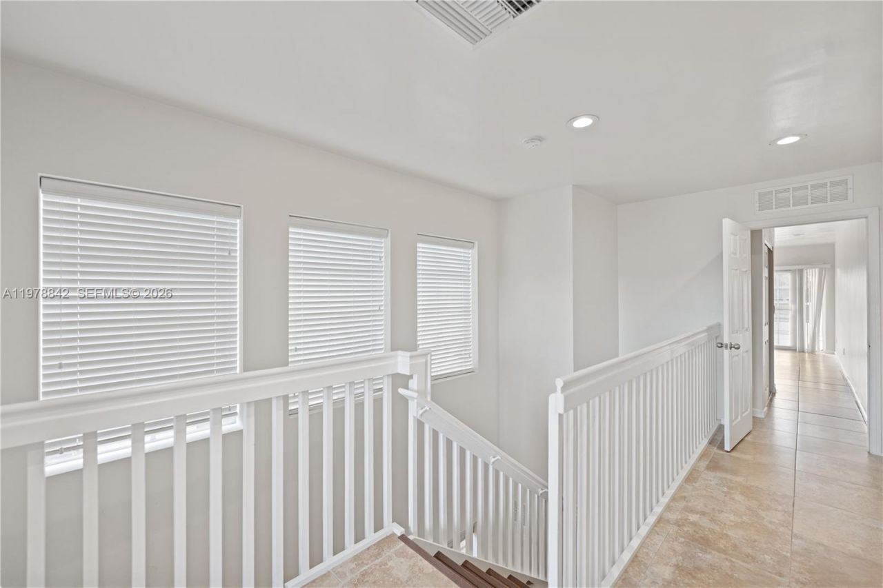 819 SW 7th Ave , Fort Lauderdale, FL 33315 Photo