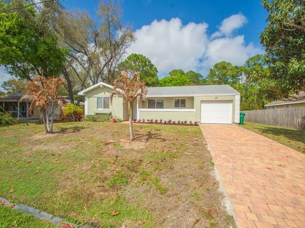 2317 SE Gillette Avenue, Port Saint Lucie, FL 34952