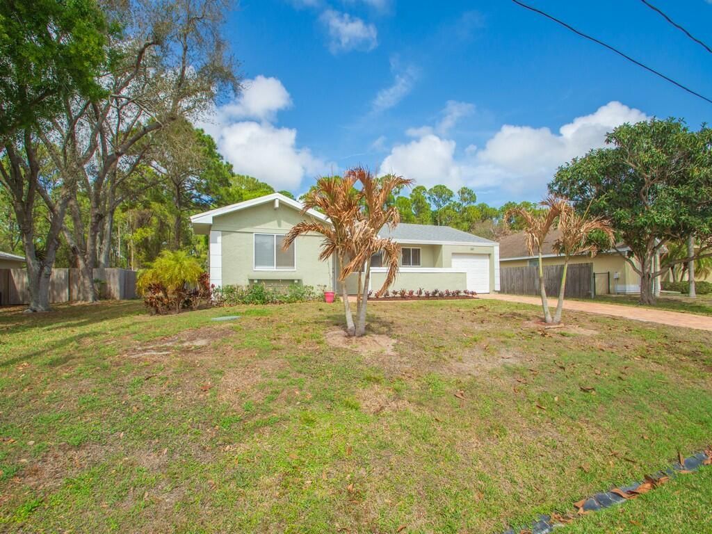 2317 SE Gillette Avenue, Port Saint Lucie, FL 34952 Photo
