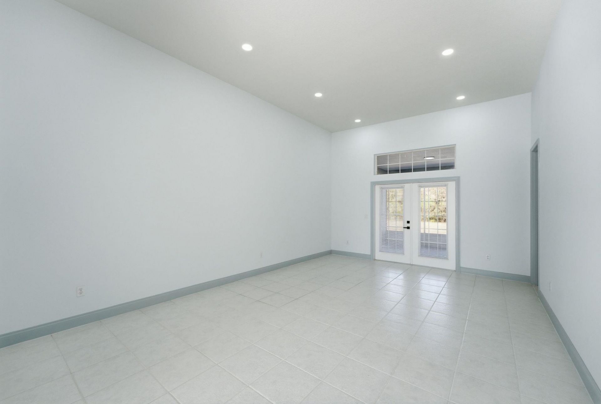 4873 NE 64th Ave, Silver Springs, FL 34488 Photo