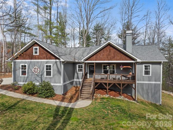 72 Summer Shade Court , Edneyville, NC 28792