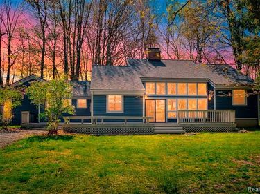 9800 Roberts Road, Iosco Twp, MI 48137