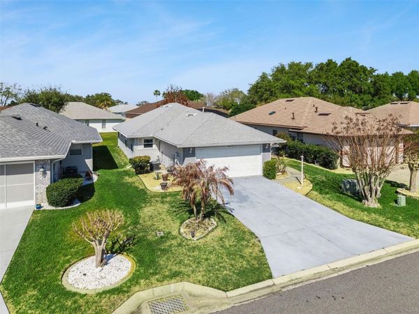 21617 QUEEN ELIZABETH COURT , LEESBURG, FL 34748