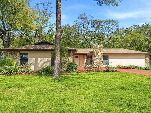 314 E 137TH AVENUE, TAMPA, FL 33613