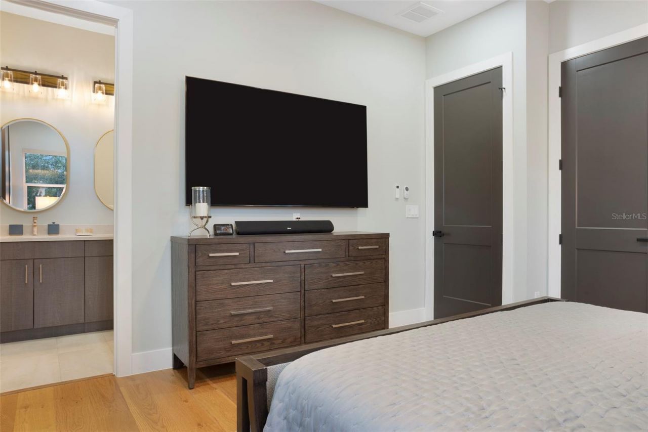 4640 35th Avenue N, Saint Petersburg, FL 33713 Photo