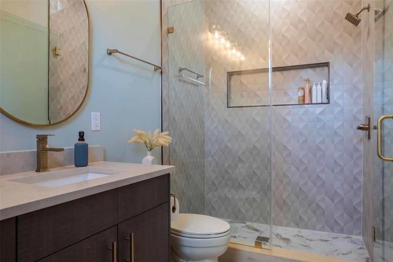 4640 35th Avenue N, Saint Petersburg, FL 33713 Photo