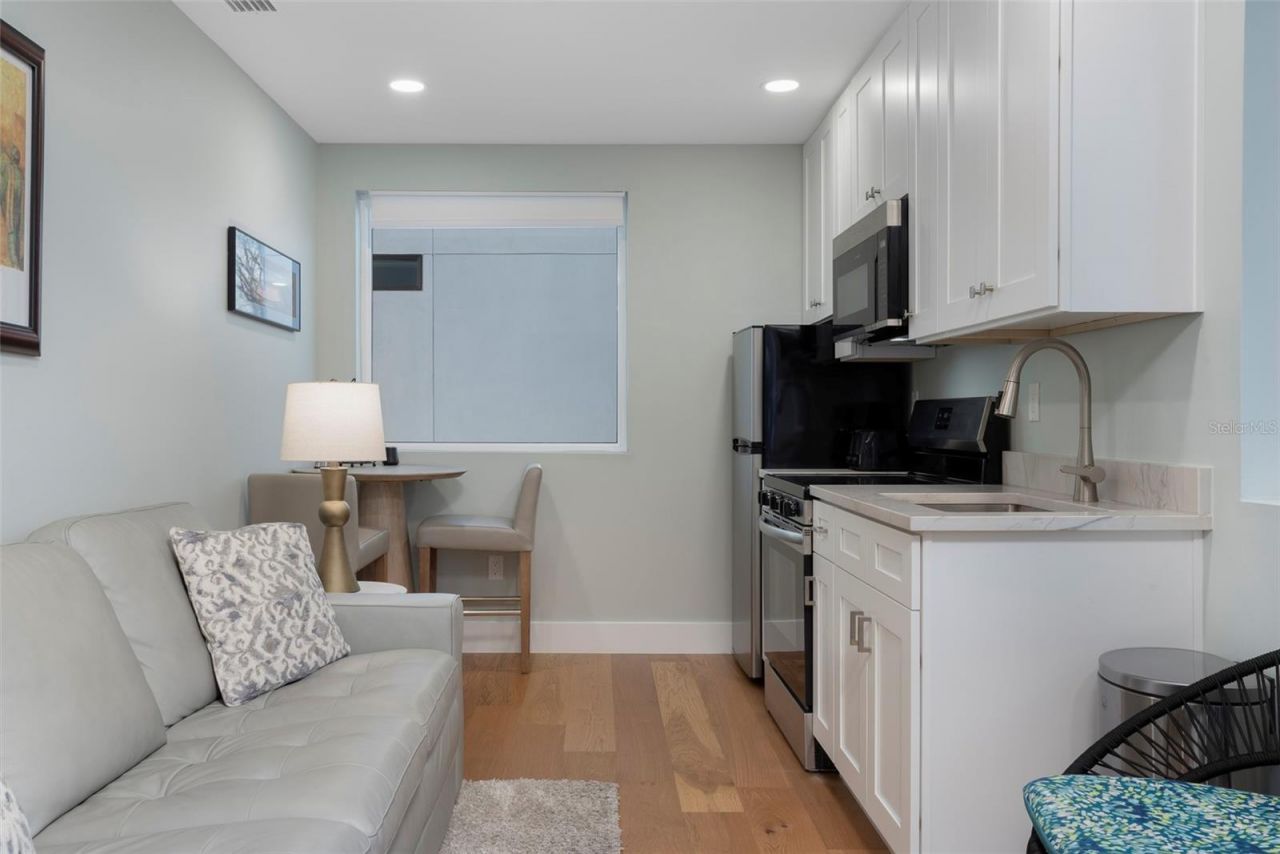 4640 35th Avenue N, Saint Petersburg, FL 33713 Photo