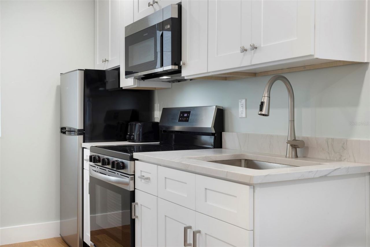 4640 35th Avenue N, Saint Petersburg, FL 33713 Photo