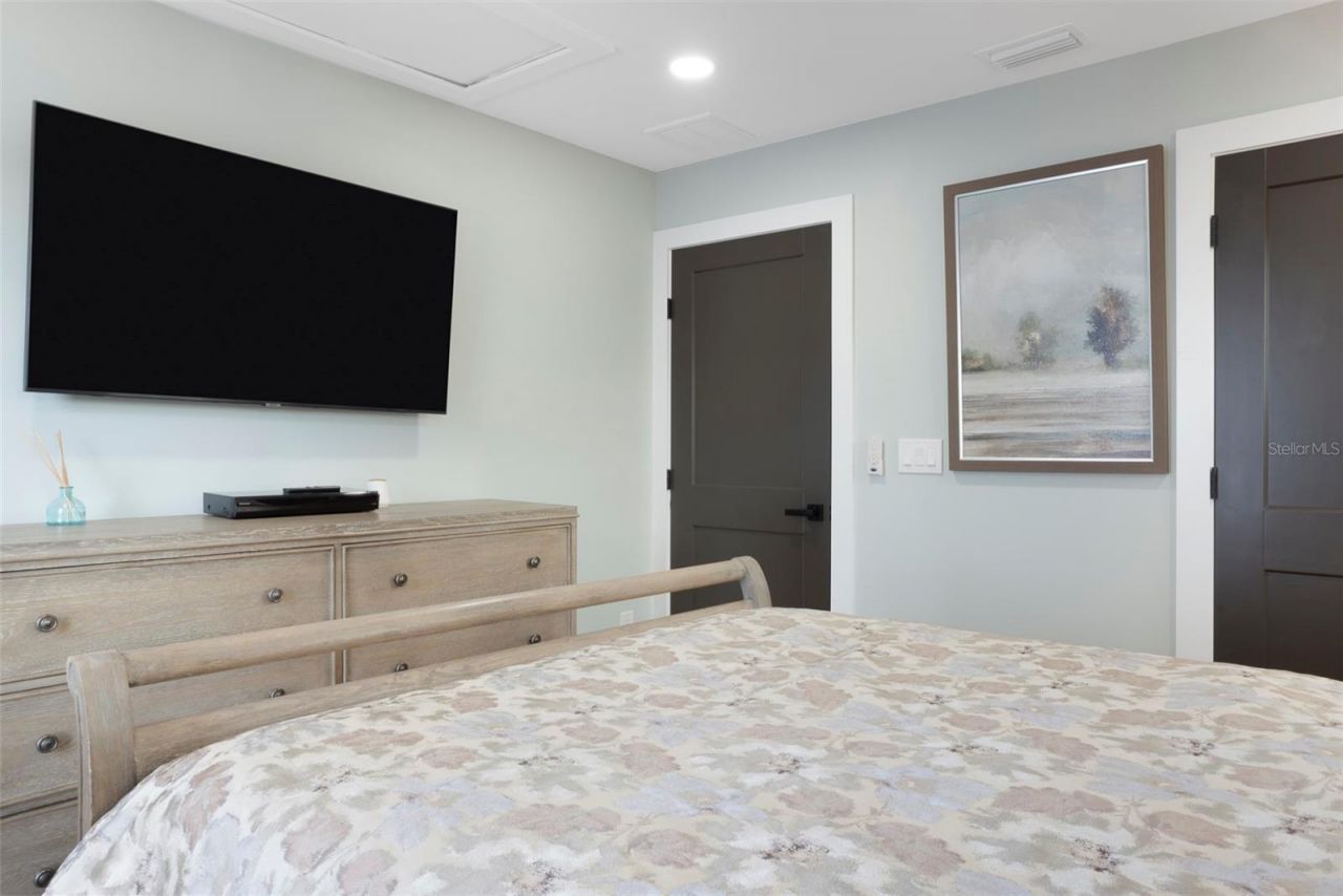 4640 35th Avenue N, Saint Petersburg, FL 33713 Photo