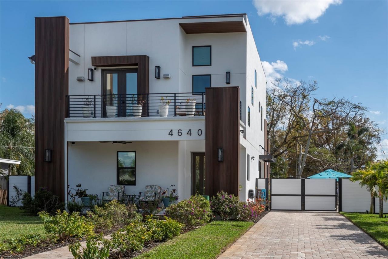 4640 35th Avenue N, Saint Petersburg, FL 33713 Photo