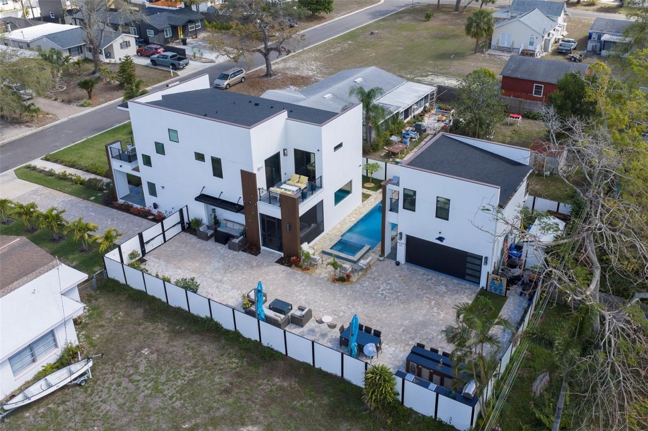 4640 35th Avenue N, Saint Petersburg, FL 33713 Photo