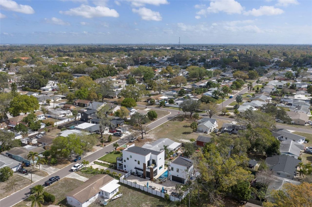 4640 35th Avenue N, Saint Petersburg, FL 33713 Photo