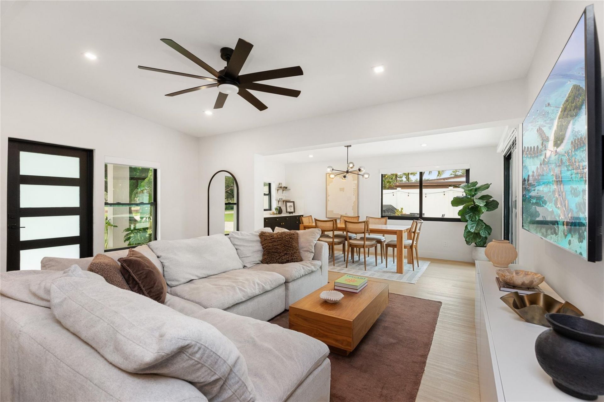 1080 E Country Club Circle, Plantation, FL 33317 Photo