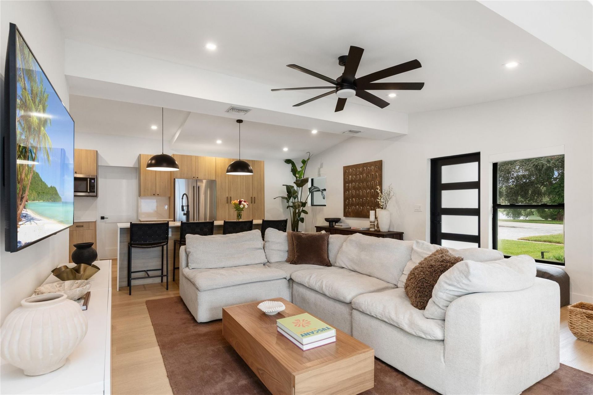 1080 E Country Club Circle, Plantation, FL 33317 Photo