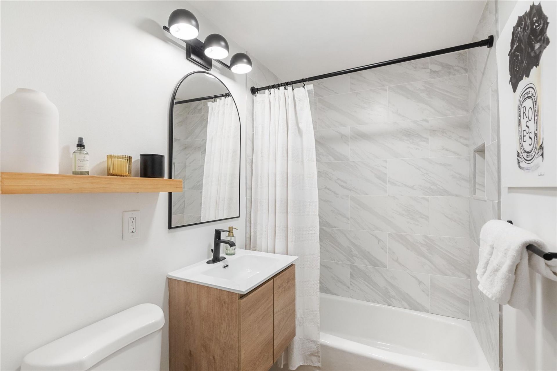 1080 E Country Club Circle, Plantation, FL 33317 Photo